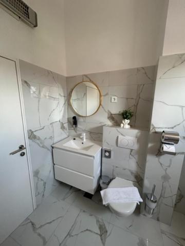 Apartments And Rooms Diana Zadar Luaran gambar