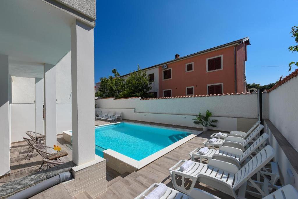 Apartments And Rooms Diana Zadar Luaran gambar