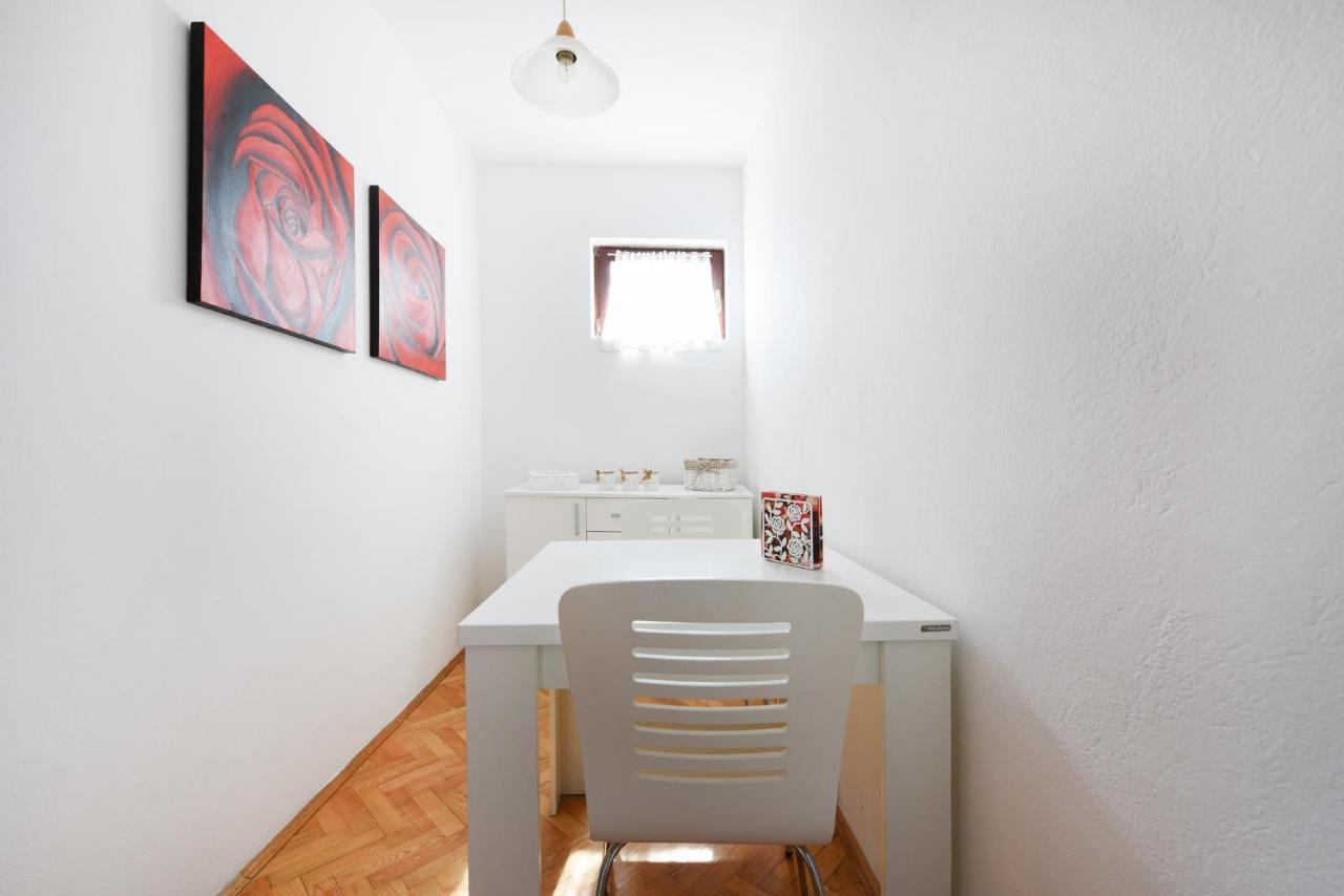 Apartments And Rooms Diana Zadar Luaran gambar